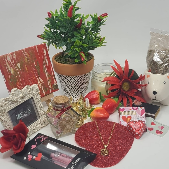 Mystery Boxes - Picture 16 of 16